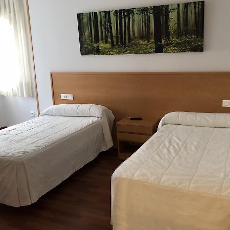 Hostal El Poligono Zamora Extérieur photo