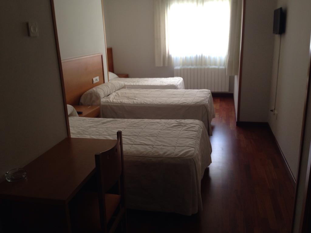Hostal El Poligono Zamora Chambre photo